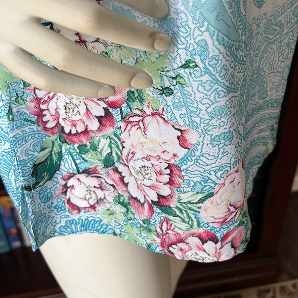 NWT Chicos 3/4 sleeve top - Picture 3 of 7